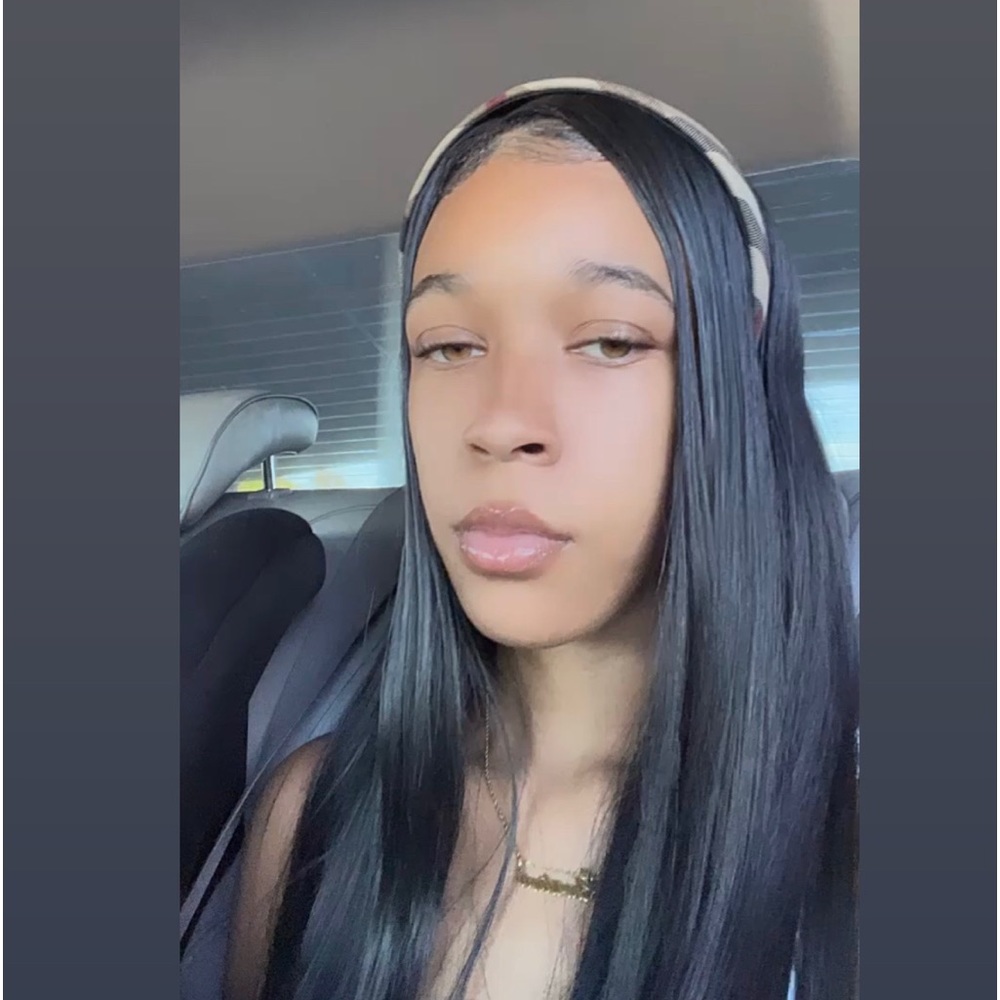 Meet your Posher, Christina